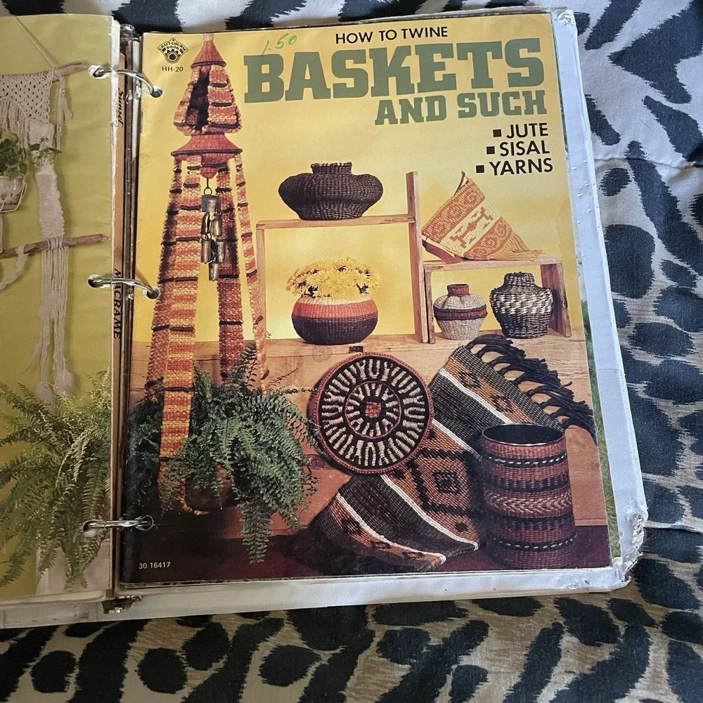 Binder Of‎ VINTAGE Macrame Patterns Instructions Guides
